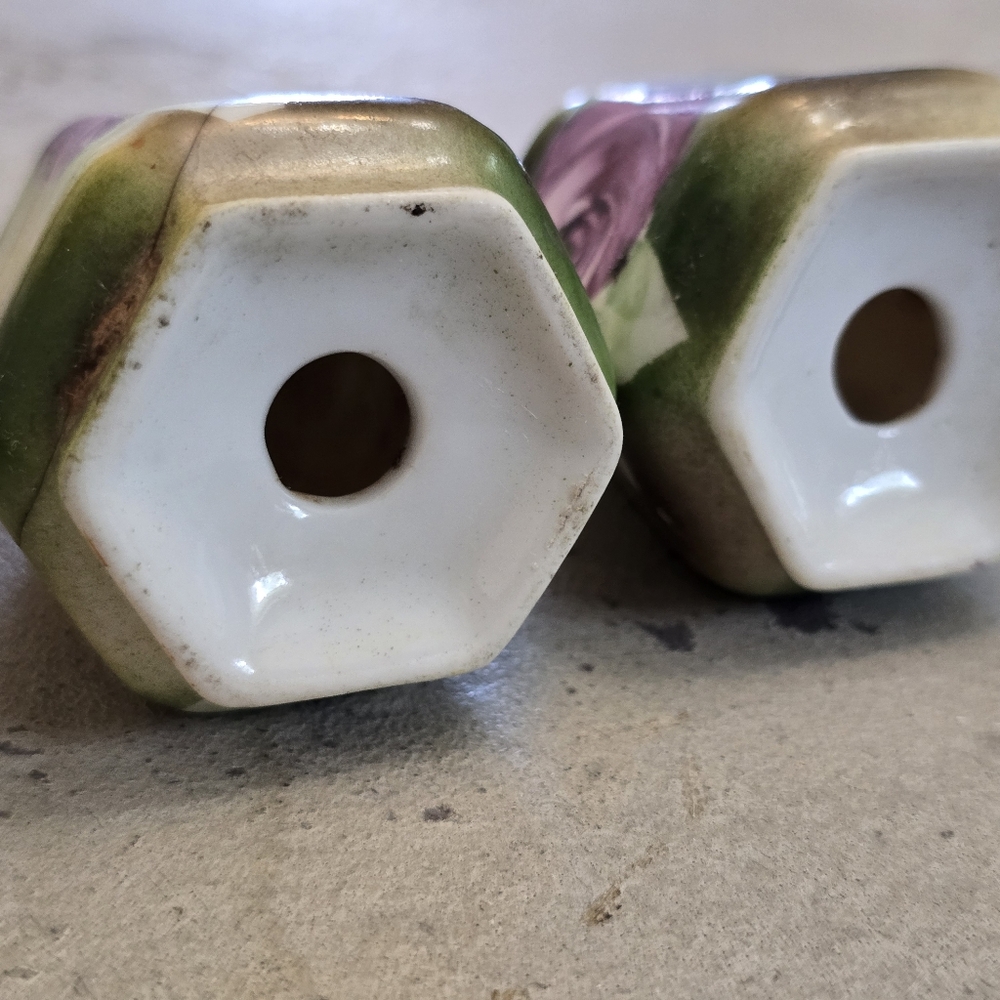 Vintage Floral Ceramic Salt and Pepper Shakers - Picture 3 of 4